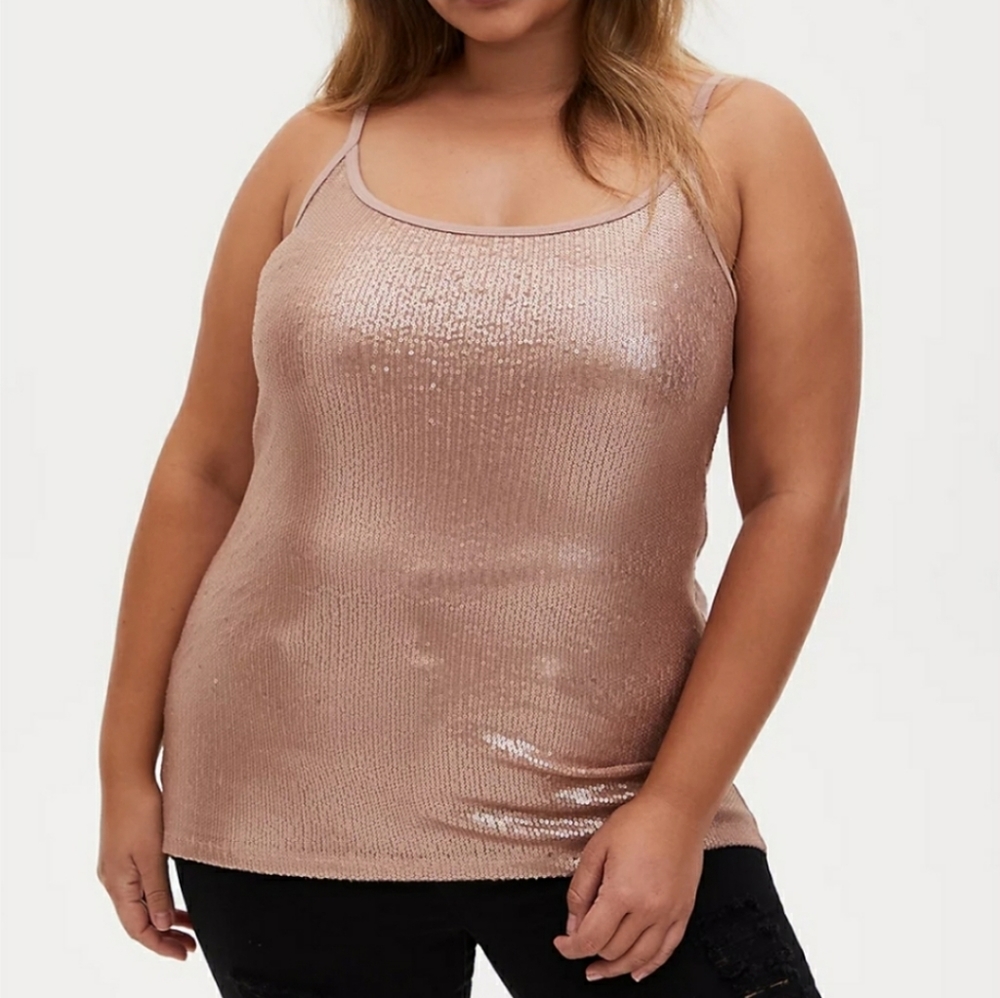 🥂NWT Torrid sparkle cami